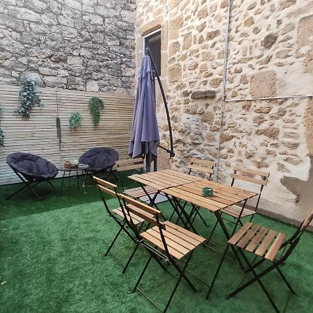 Chez Leon - Clim' & Patio - Appart Loupian Centre Екстер'єр фото