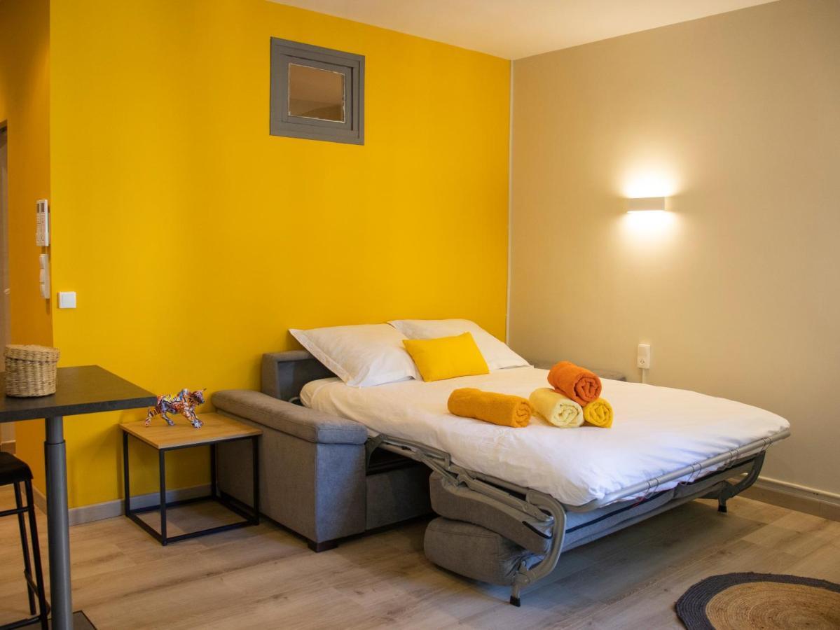 Chez Leon - Clim' & Patio - Appart Loupian Centre Екстер'єр фото